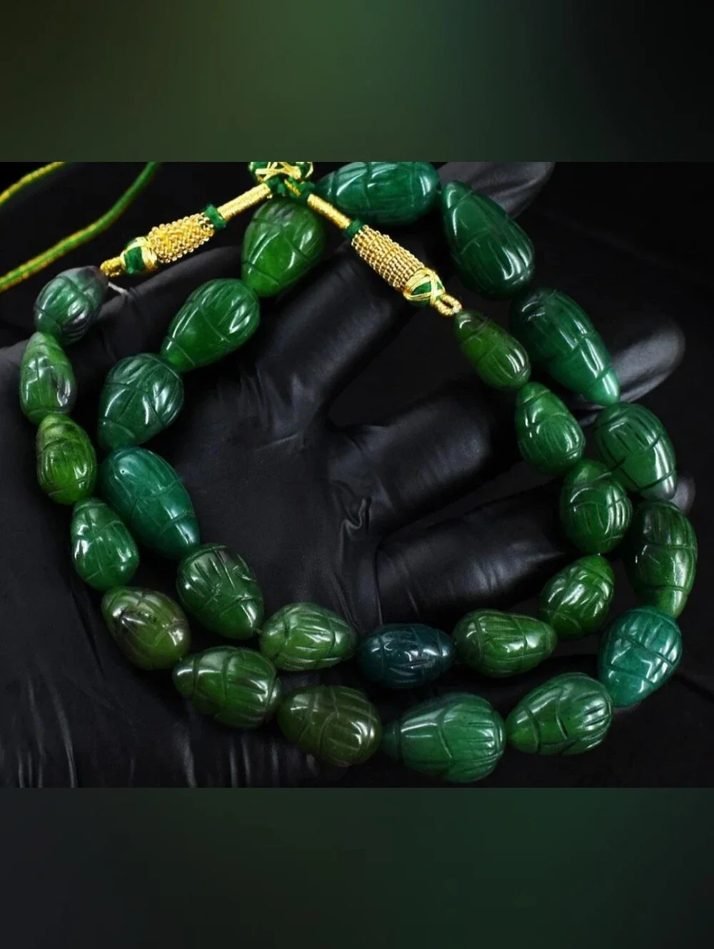 Carved Emerald Beaded Necklace - Elegant Women's Jewelry
